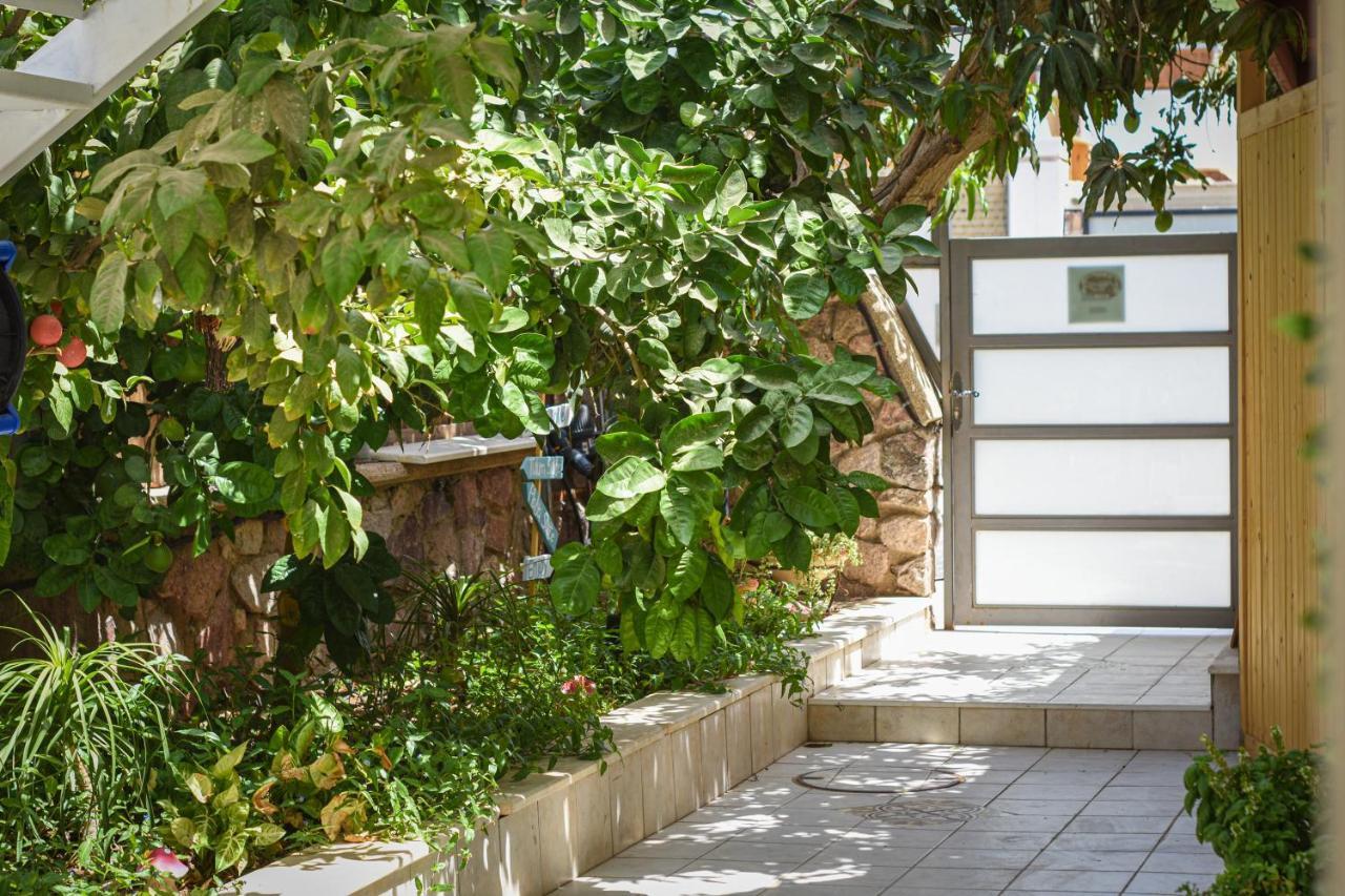 Sunshine Suite Boutique Only 5 Min Walk To The Beach - By Seaelo Eilat Exterior foto